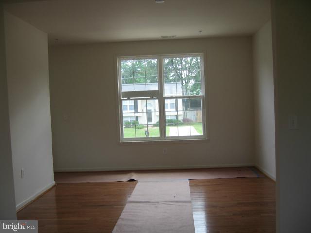 8610 Chestnut Ridge Drive Laurel, MD 20707 - Photo 8 of 15 Interior (General)
