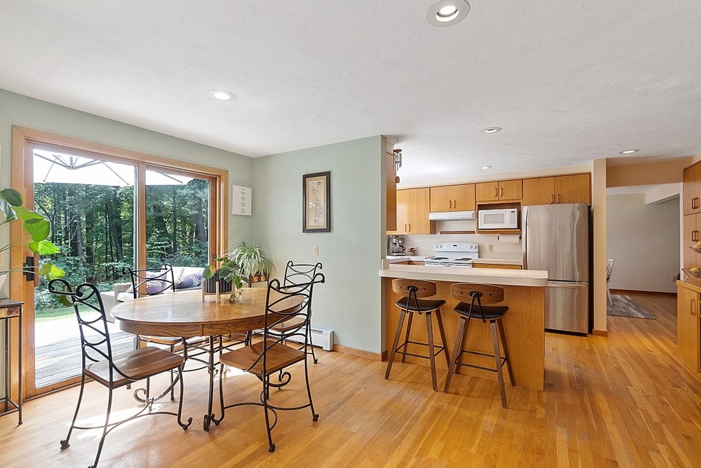 310 Stow Road Harvard, MA 01451 - Photo 7 of 28