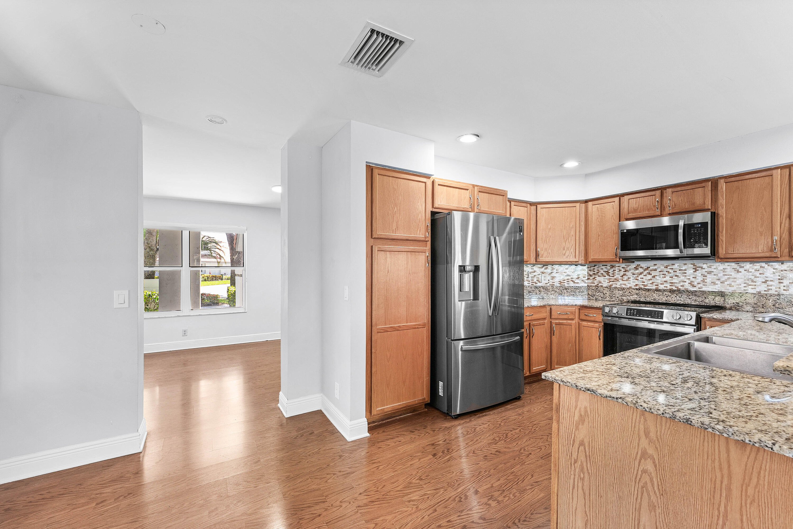 2011 Northwest 53rd Street Boca Raton, FL 33496 - Photo 8 of 48 009-2011Northwest52ndStreet-BocaRaton-FL