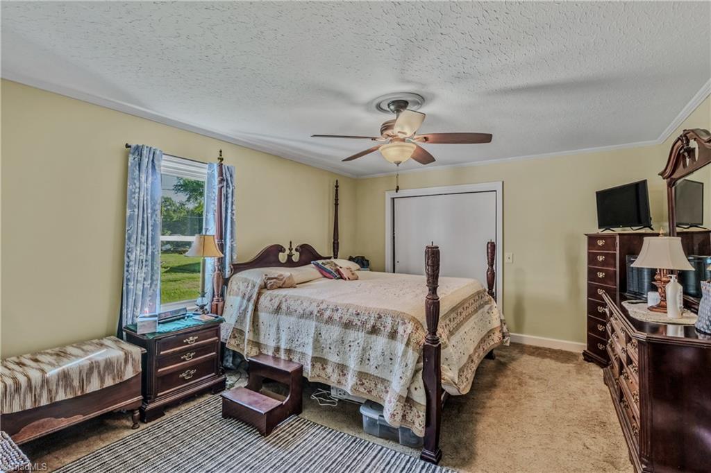 2252 Wards Gap Road Mount Airy, NC 27030 - Photo 14 of 33 Gallery Image 14