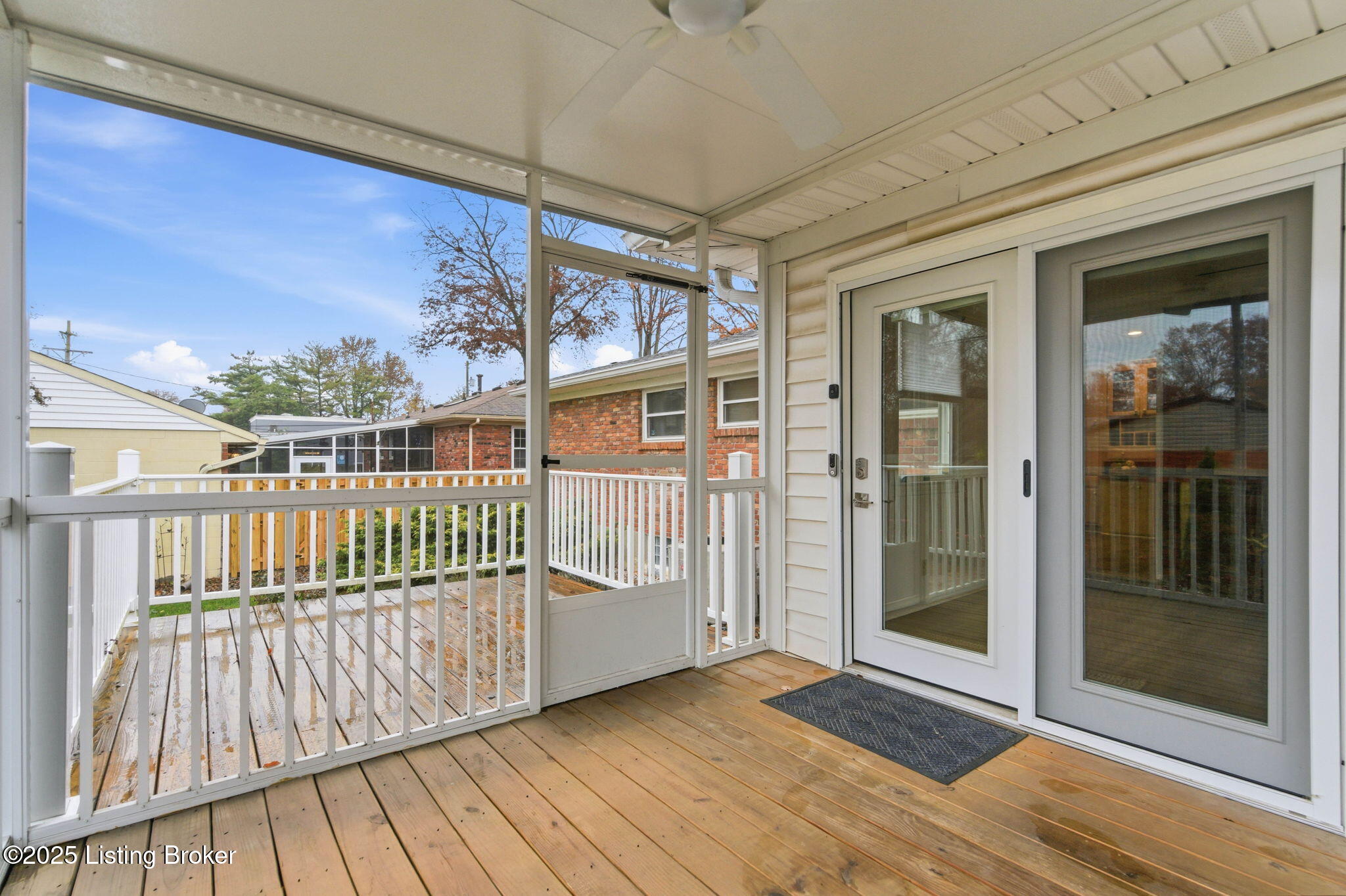 4302 Kinloch Road Louisville, KY 40207 - Photo 24 of 34 Screened Porch
