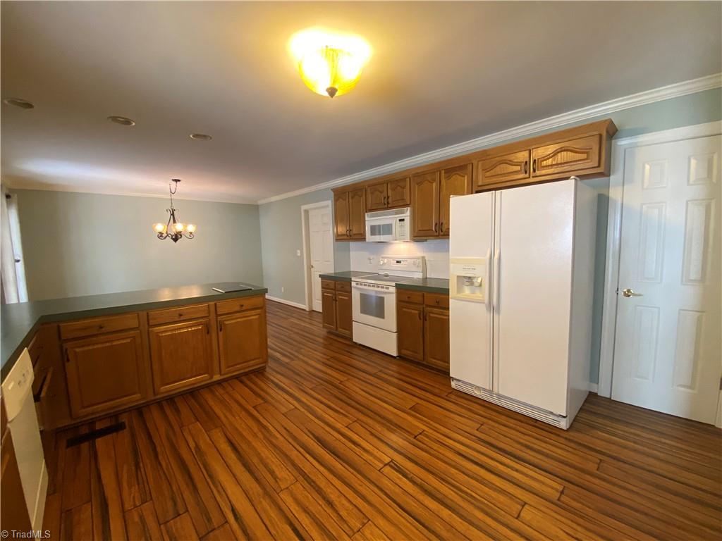 229 Dublin Road Advance, NC 27006 - Photo 12 of 41 Kitchen