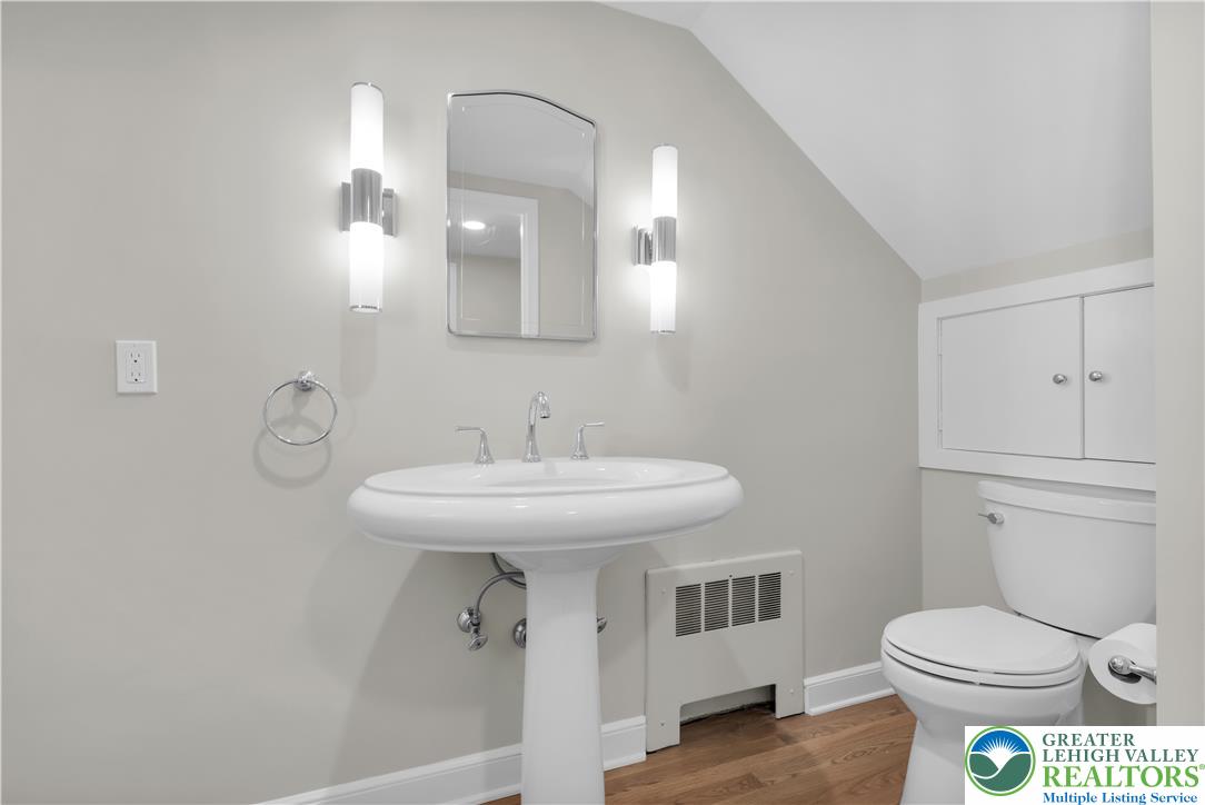 1942 Sycamore Street Bethlehem, PA 18017 - Photo 46 of 74