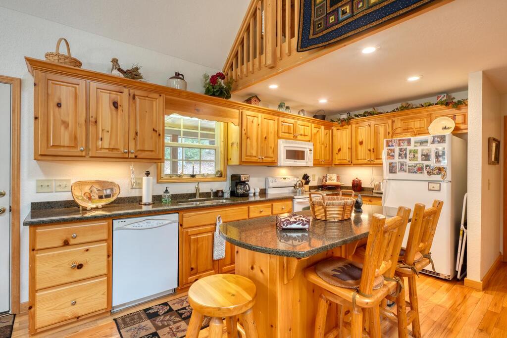 394 Sheep Stomp Road Blairsville, GA 30512 - Photo 15 of 49 Gallery Image 15