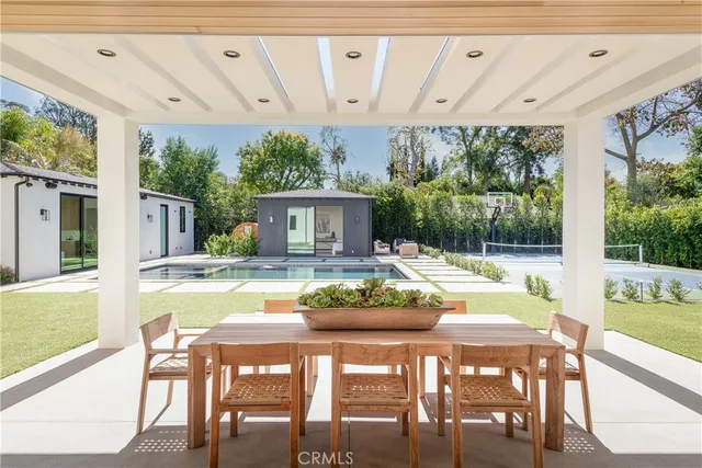 $4,899,000 | 23416 Califa Street, Woodland Hills, CA 91367