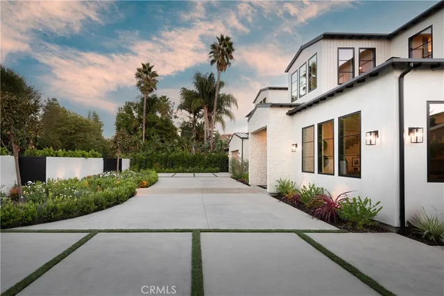 $4,899,000 | 23416 Califa Street, Woodland Hills, CA 91367