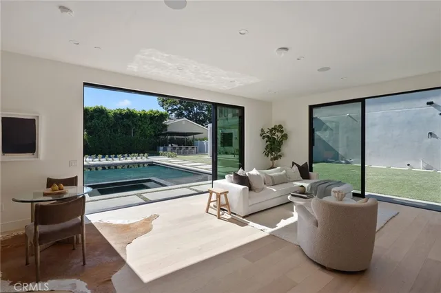 $4,899,000 | 23416 Califa Street, Woodland Hills, CA 91367