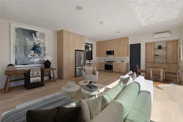 $4,899,000 | 23416 Califa Street, Woodland Hills, CA 91367