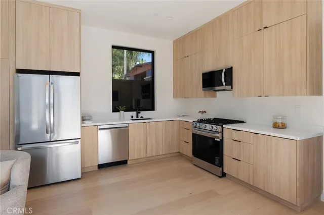 $4,899,000 | 23416 Califa Street, Woodland Hills, CA 91367