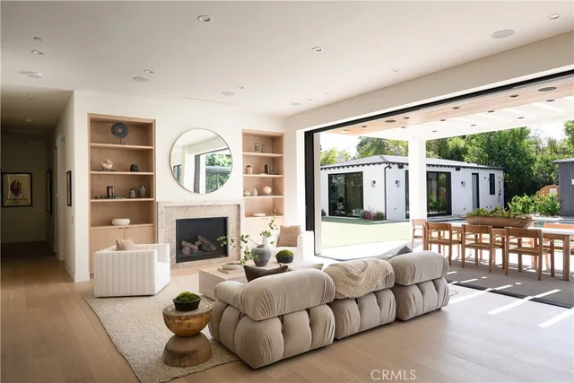 $4,899,000 | 23416 Califa Street, Woodland Hills, CA 91367