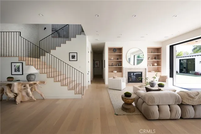 $4,899,000 | 23416 Califa Street, Woodland Hills, CA 91367