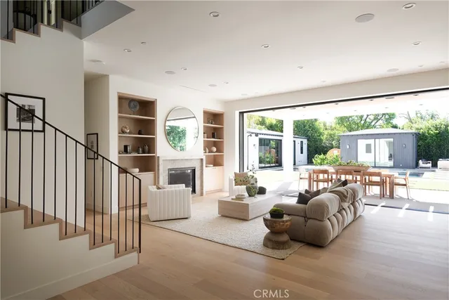 $4,899,000 | 23416 Califa Street, Woodland Hills, CA 91367