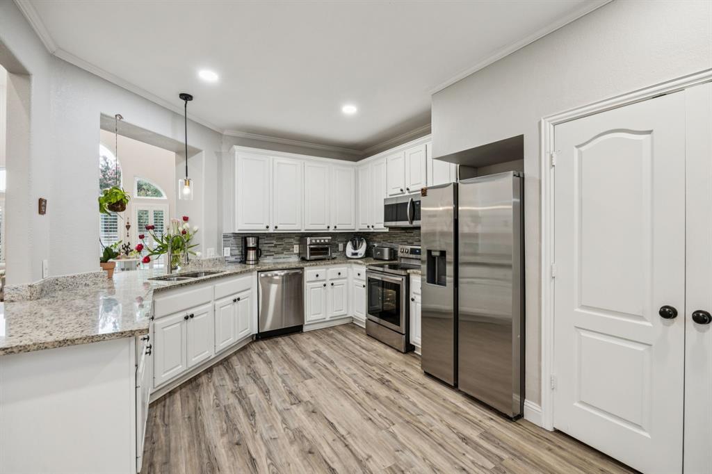 621 Muirfield Road Keller, TX 76248 - Photo 7 of 36