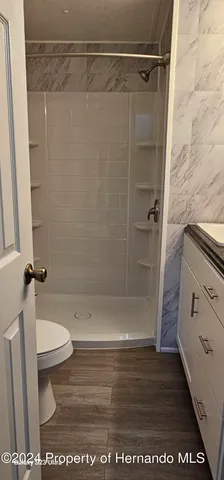 a view of walk in closet