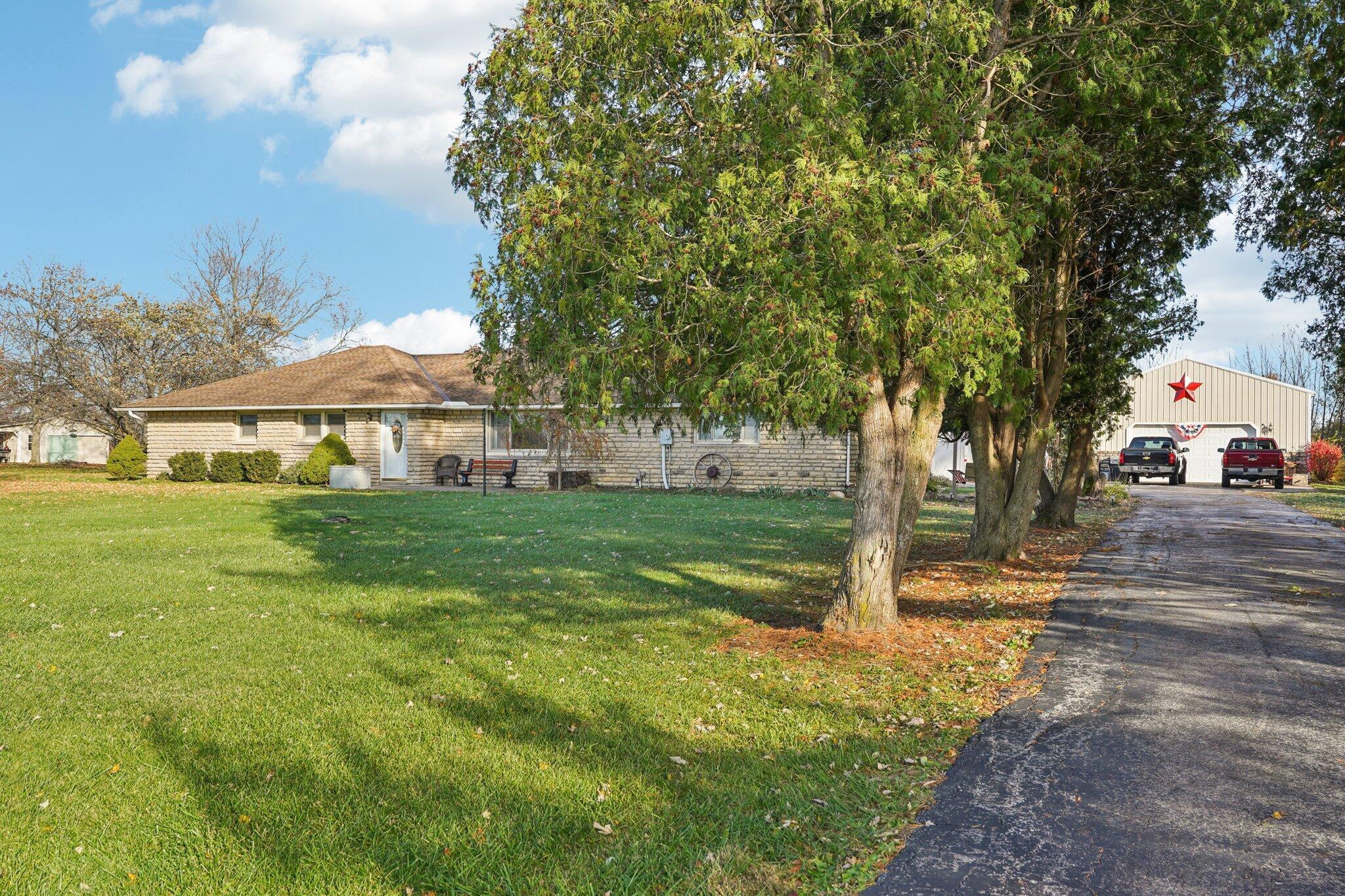 890 Murnan Road Galloway, OH 43119 - Photo 34 of 34 Blacktop Driveway