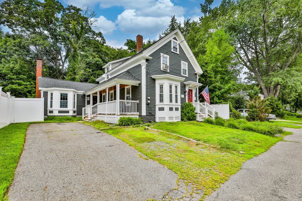 120 North Street Georgetown, MA 01833 - Photo 1 of 37