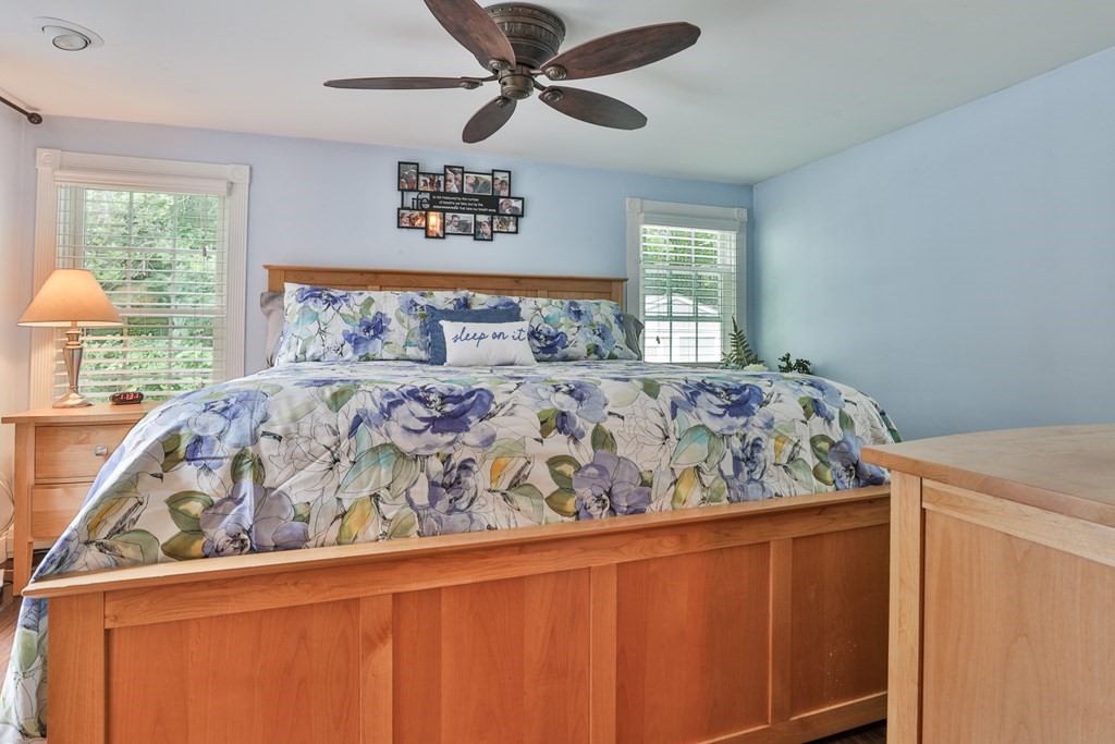 120 North Street Georgetown, MA 01833 - Photo 23 of 37