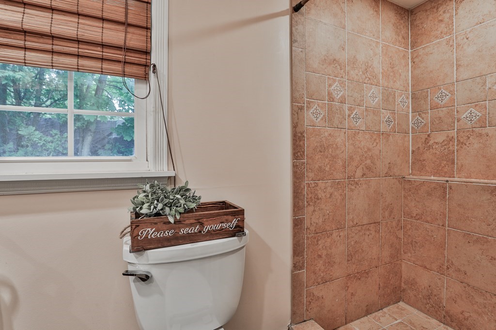 120 North Street Georgetown, MA 01833 - Photo 25 of 37