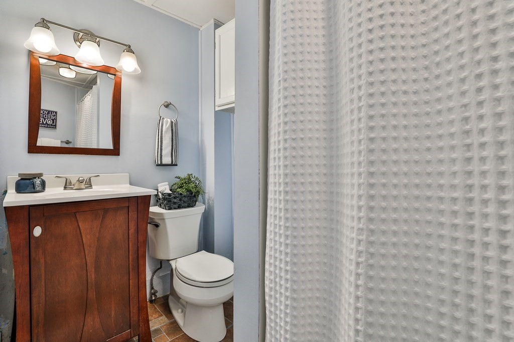 120 North Street Georgetown, MA 01833 - Photo 34 of 37