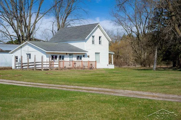 $560,000 | 18025 Grabowski Road, St. Charles, MI 48655