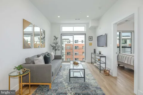 $379,900 | 2310 4th Street Northeast, Unit 4TH 22, Washington, DC 20002