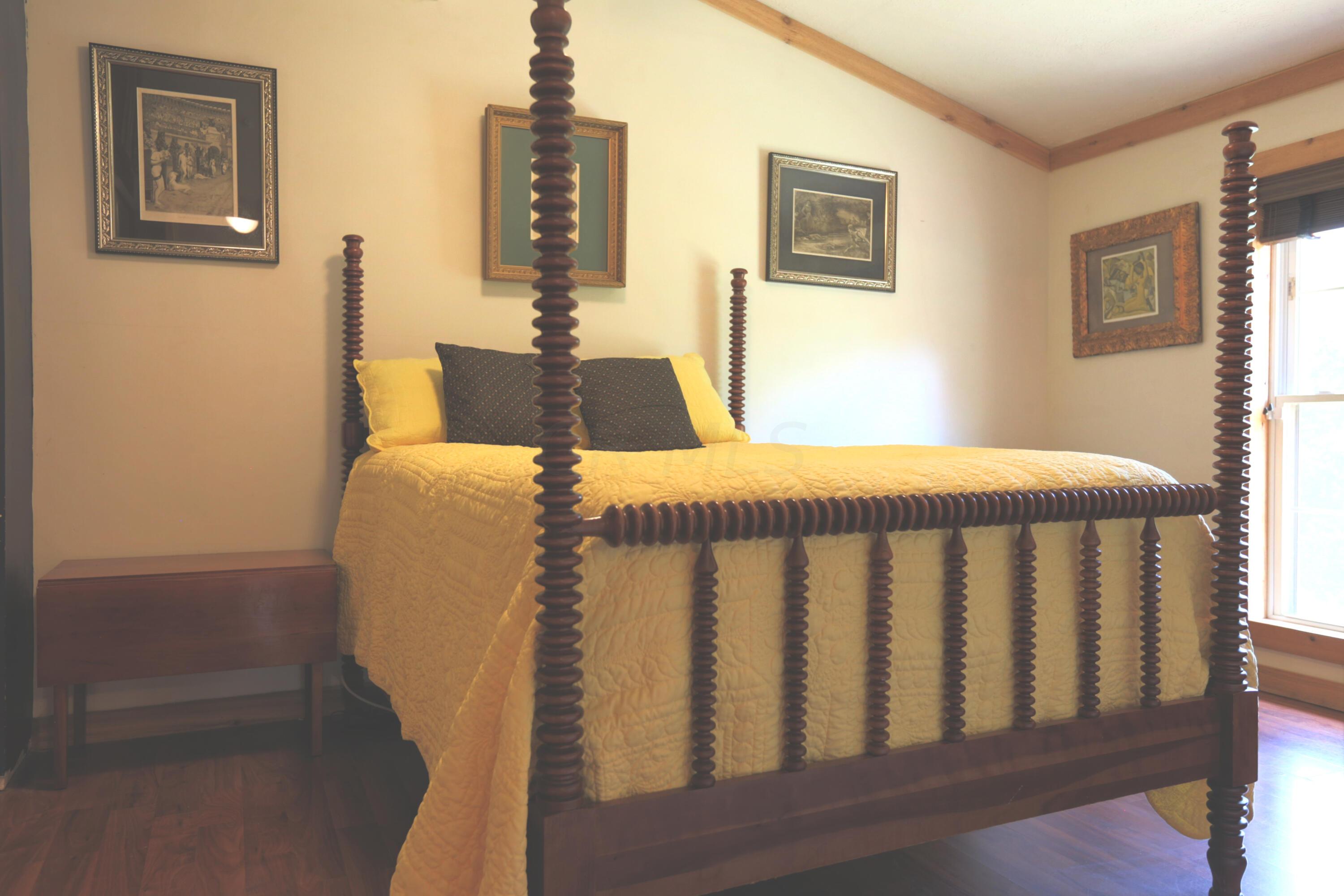 31360 Painter Ridge Road Vinton, OH 45686 - Photo 16 of 28 17. Primary bedroom