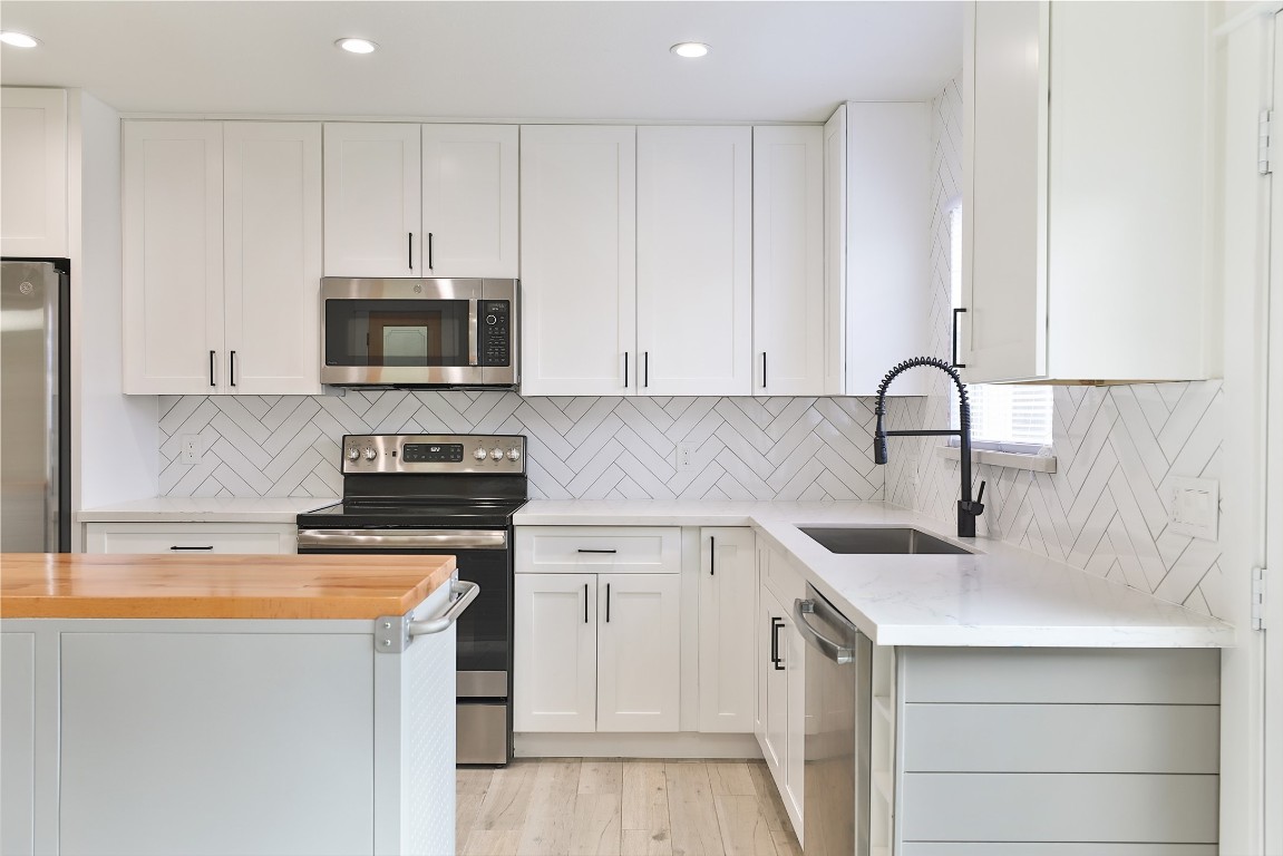 9511 Fondren Road Houston, TX 77074 - Photo 16 of 38