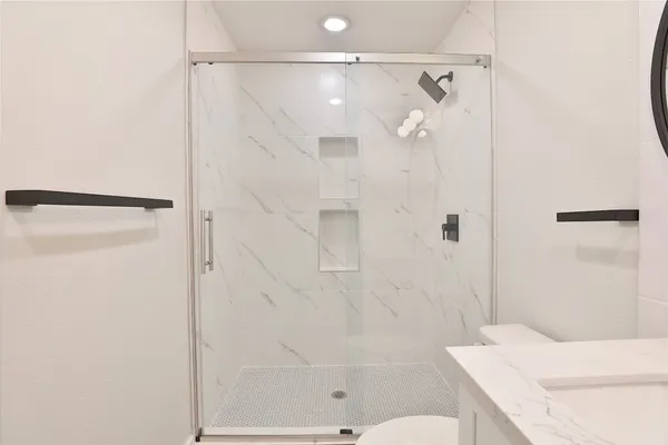 $1,800 | 9511 Fondren Road, Houston, TX 77074