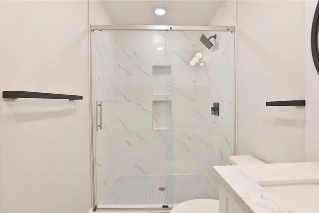 $2,000 | 9511 Fondren Road, Houston, TX 77074