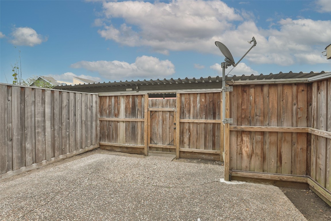 9511 Fondren Road Houston, TX 77074 - Photo 35 of 38