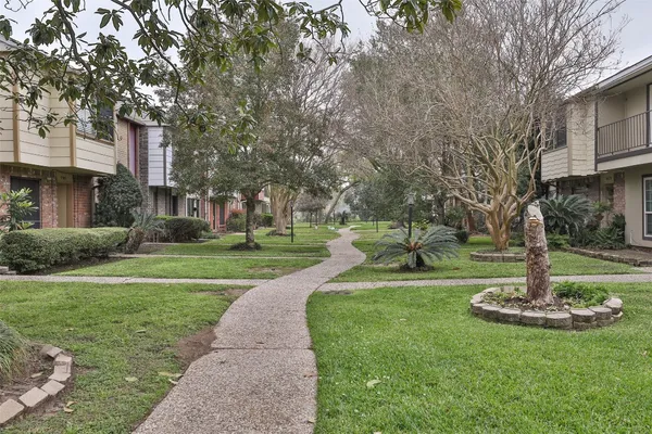 $1,800 | 9511 Fondren Road, Houston, TX 77074