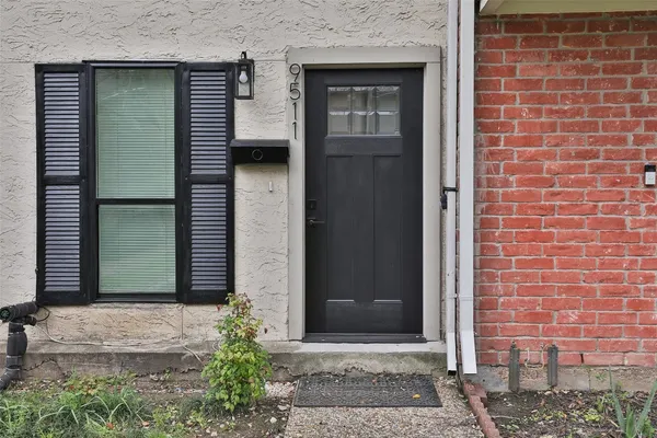 $1,800 | 9511 Fondren Road, Houston, TX 77074