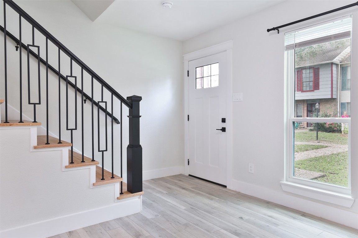 9511 Fondren Road Houston, TX 77074 - Photo 5 of 38