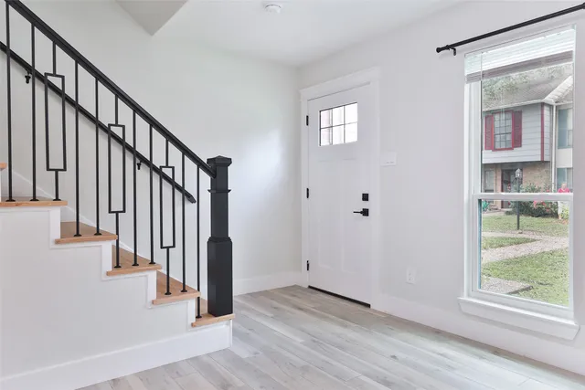 $2,000 | 9511 Fondren Road, Houston, TX 77074