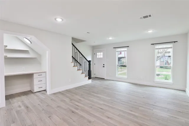 $2,000 | 9511 Fondren Road, Houston, TX 77074