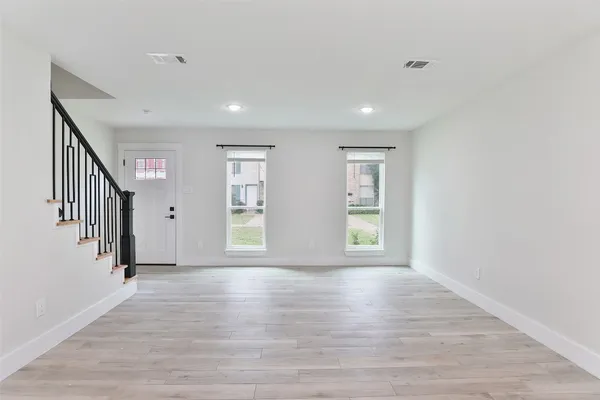 $1,800 | 9511 Fondren Road, Houston, TX 77074