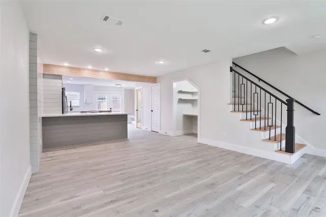 $2,000 | 9511 Fondren Road, Houston, TX 77074