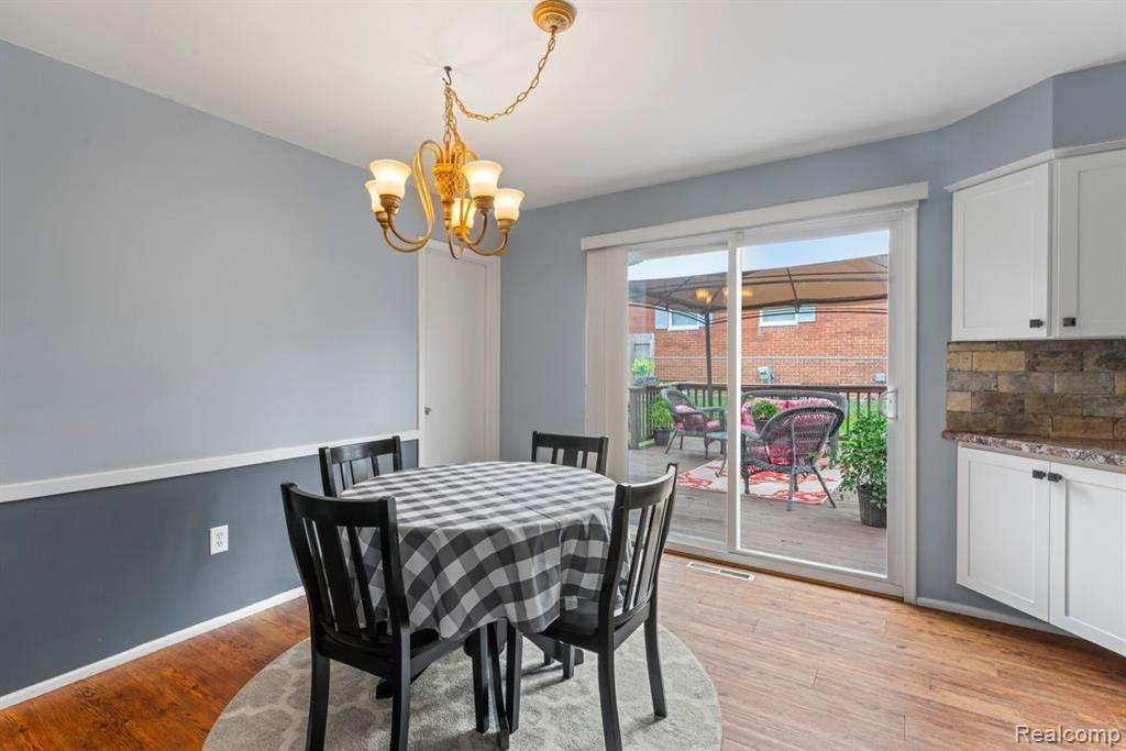 220 Old Bridge Road Grand Blanc, MI 48439 - Photo 10 of 33 Gallery Image 10