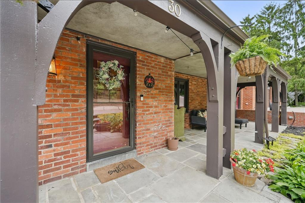 30 Club Road Carnegie, PA 15106 - Photo 5 of 49 a view of front door