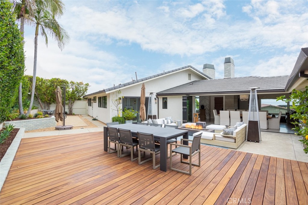 704 Emerald Bay Laguna Beach, CA 92651 - Photo 2 of 27 a view of a house with sitting area and furniture