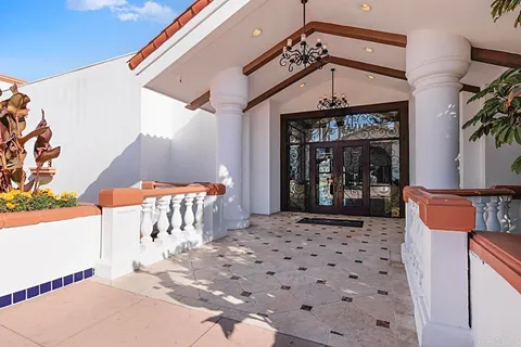 $850,000 | 7323 Estrella De Mar Road, Unit 47, Carlsbad, CA 92009