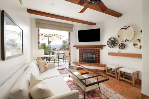 $850,000 | 7323 Estrella De Mar Road, Unit 47, Carlsbad, CA 92009