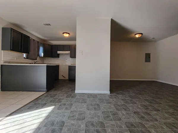$155,000 | 16325 St Louis Avenue, Markham, IL 60428