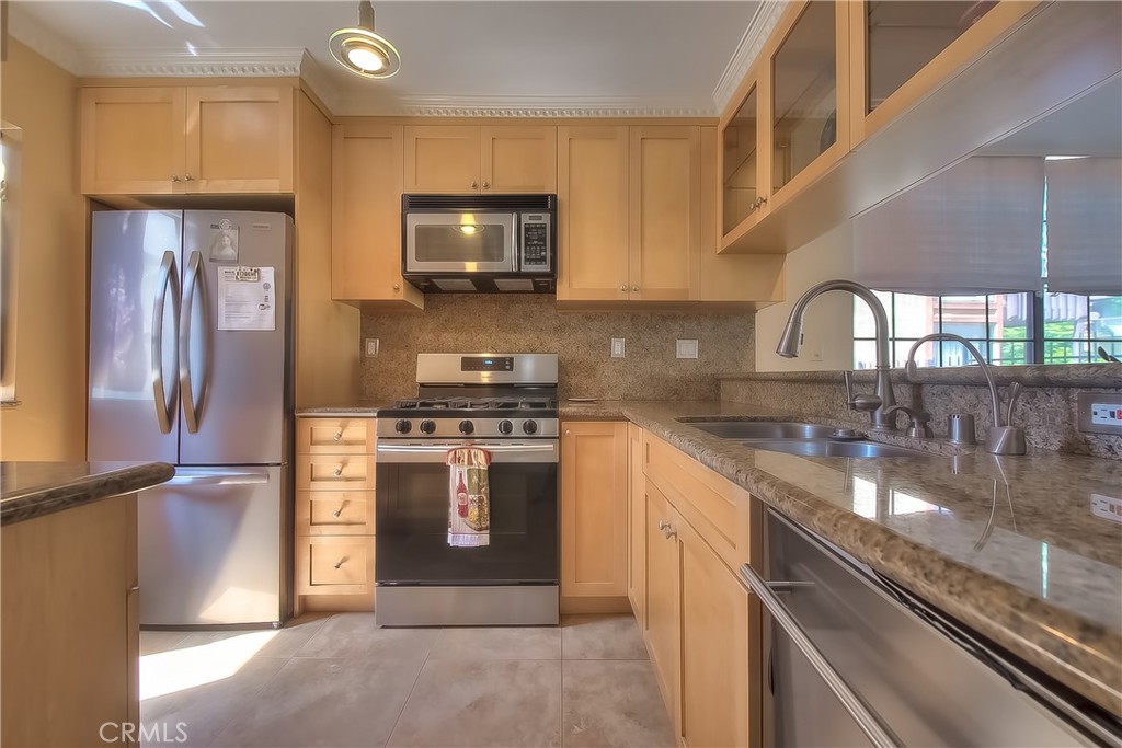 4140 Workman Mill Road, Unit 204 Whittier, CA 90601 - Photo 7 of 46 Gallery Image 7