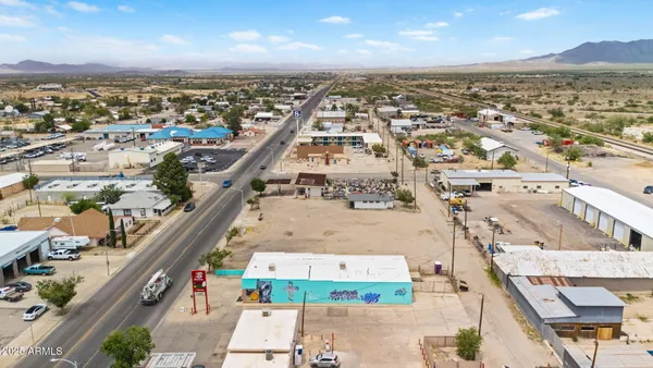 a picture of city view