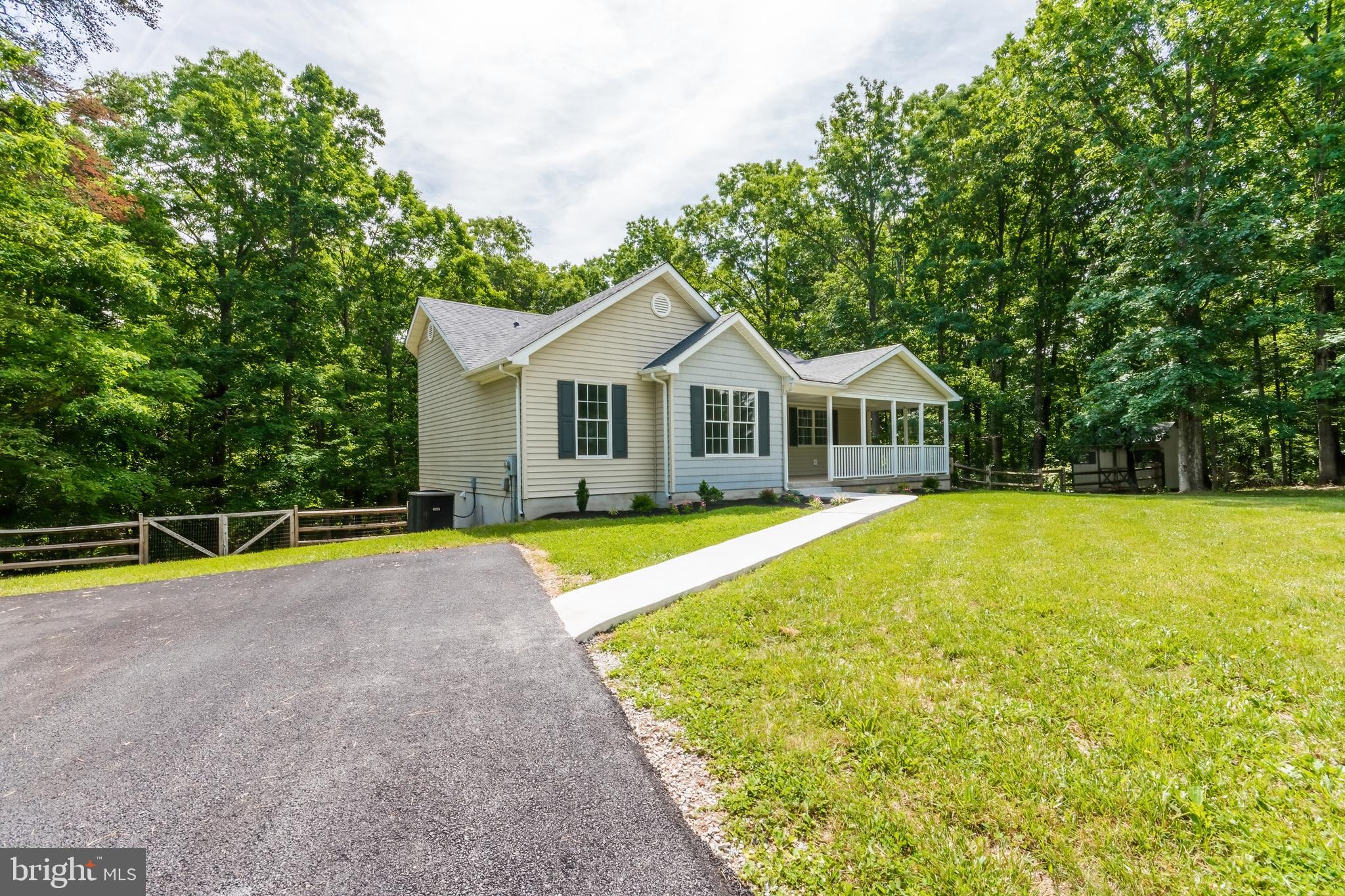 107 Floral Ridge Circle Inwood, WV 25428 - Photo 3 of 64 Gallery Image 3