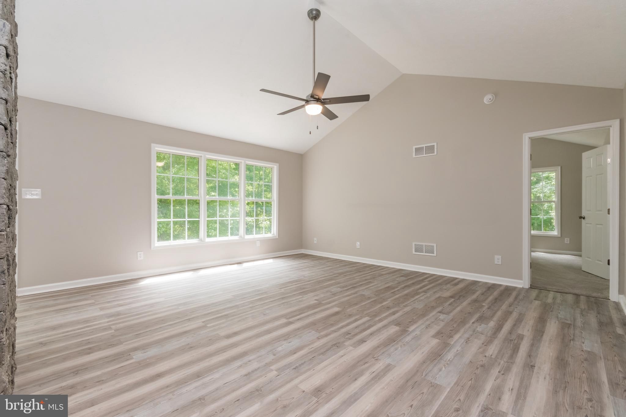 107 Floral Ridge Circle Inwood, WV 25428 - Photo 10 of 64 Gallery Image 10