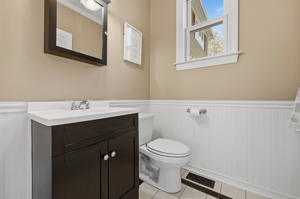 53 Fitzgerald Road Charlton, MA 01507 - Photo 19 of 38