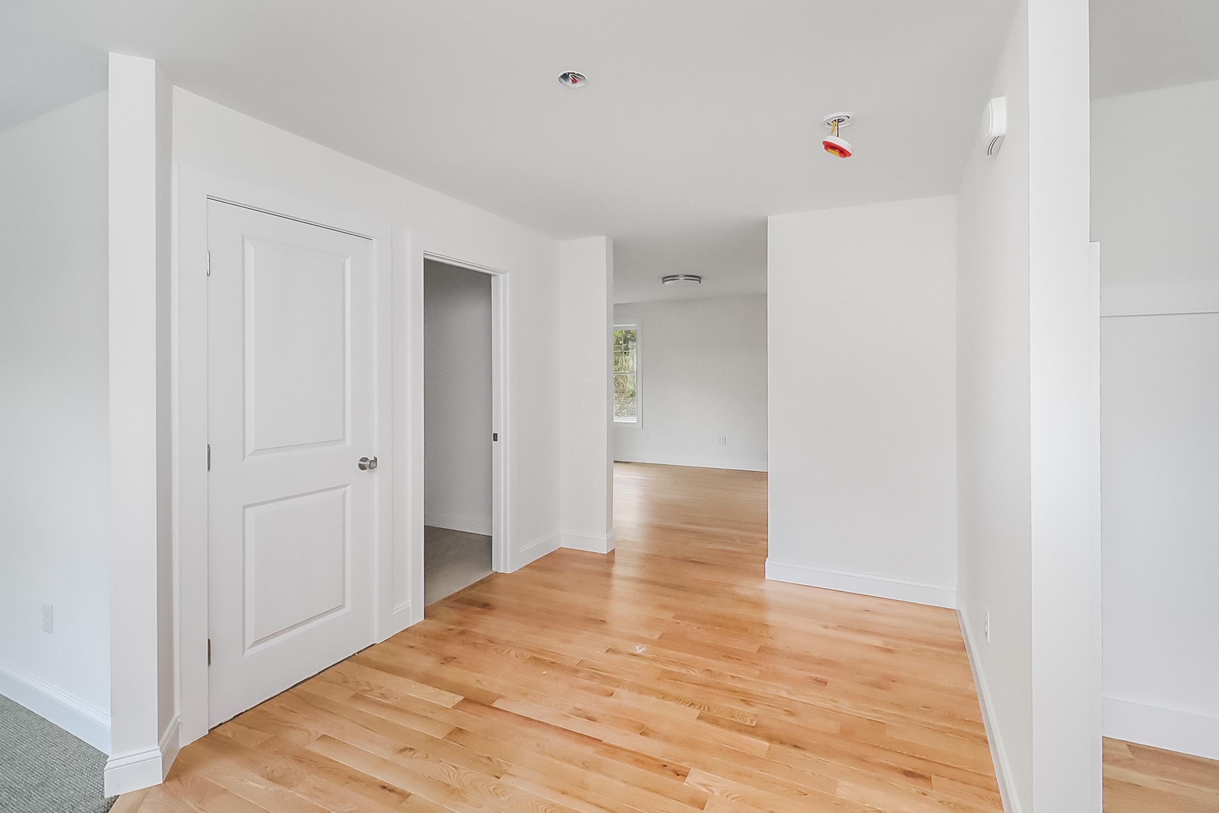 28 Pebble Court, Unit 14 Barrington, NH 03825 - Photo 27 of 49