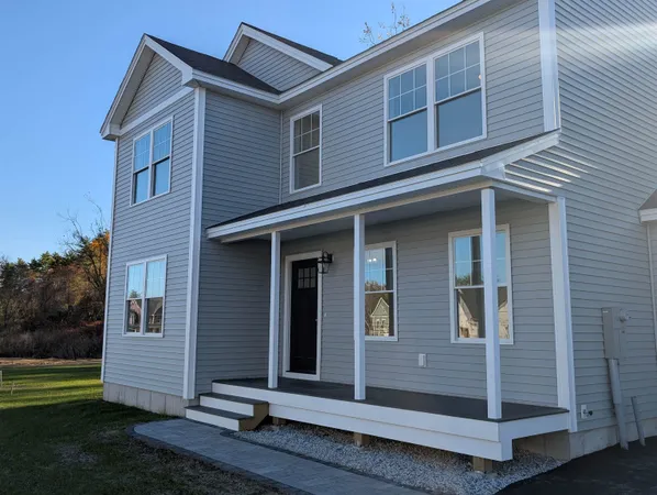 $749,900 | 28 Pebble Court, Unit 14, Barrington, NH 03825